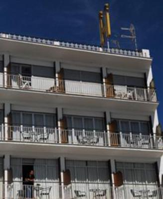 фото отеля Hotel Ampolla Sol