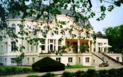 фото отеля Hotel Schloss Teutschenthal