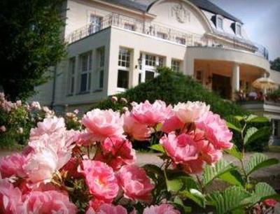 фото отеля Hotel Schloss Teutschenthal