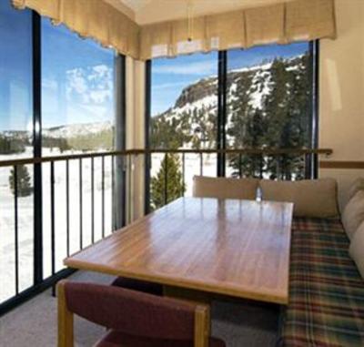 фото отеля Sun Meadows Resort Kirkwood (California)