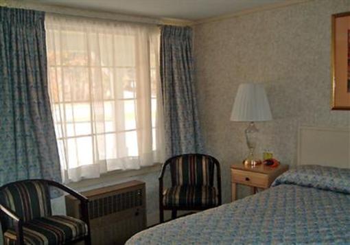 фото отеля School House Motel