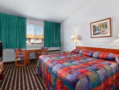 фото отеля Travelodge Sterling