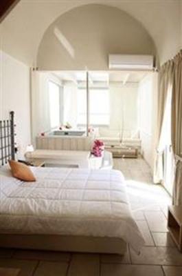 фото отеля Antinea Suites & Spa Hotel Kamari