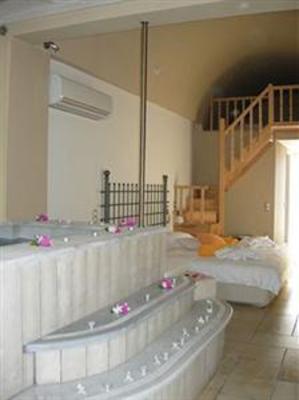 фото отеля Antinea Suites & Spa Hotel Kamari