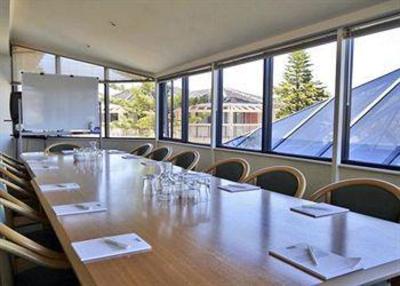 фото отеля Quality Resort Sorrento Beach