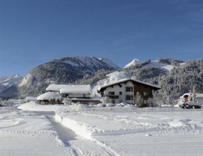 фото отеля Ferienwohnungen Meusburger