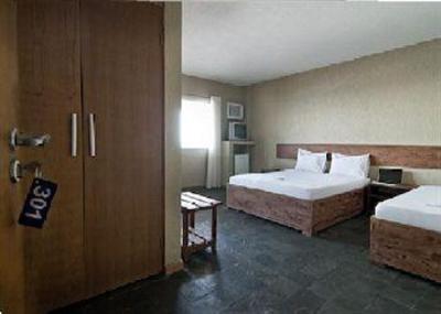 фото отеля Travel Inn Arembepe Beach Camacari