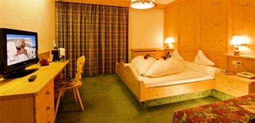 фото отеля Hotel Schwarzer Adler Schnals