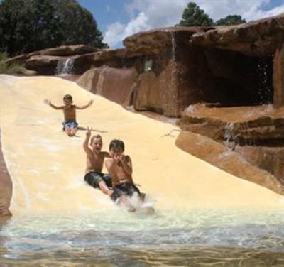 фото отеля Bushmans Nek Berg & Trout Resort