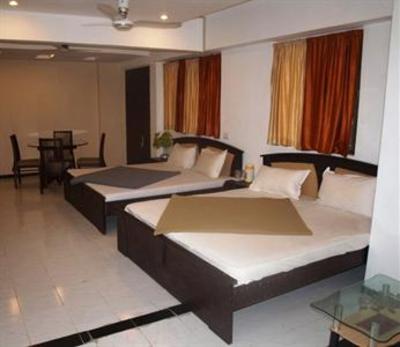 фото отеля Hotel Maan Residency
