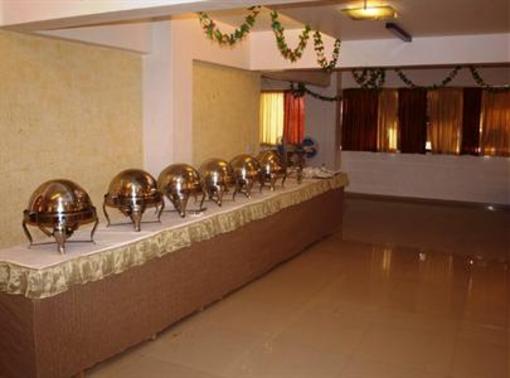 фото отеля Hotel Maan Residency