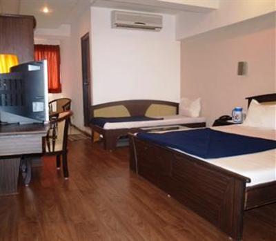 фото отеля Hotel Maan Residency