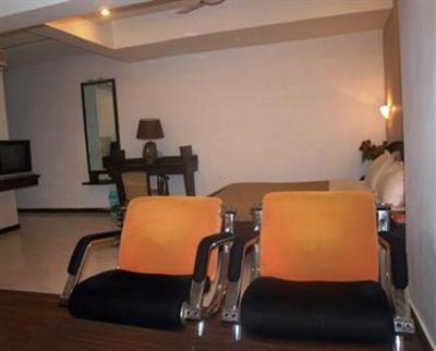 фото отеля Hotel Maan Residency