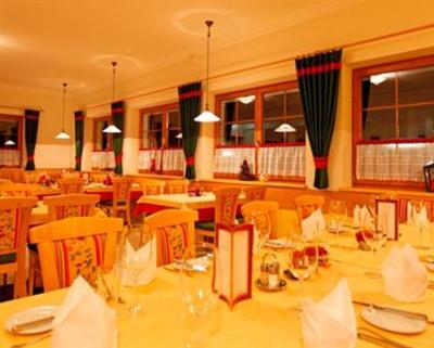 фото отеля Dorfhotel Kirchenwirt Haus im Ennstal