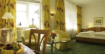 фото отеля Hotel Reutemann und Seegarten
