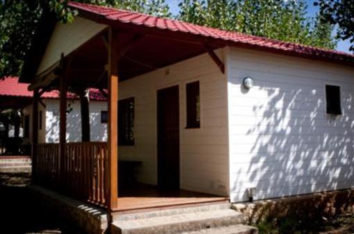 фото отеля Camping & Bungalowpark Isabena