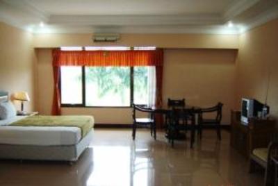 фото отеля Astro Hotel Purwokerto