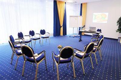 фото отеля Ramada Stade