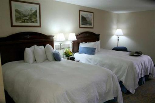 фото отеля Hampton Inn Cheyenne