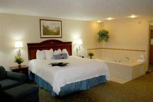 фото отеля Hampton Inn Cheyenne