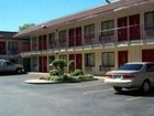 фото отеля Super 7 Inn Memphis Graceland