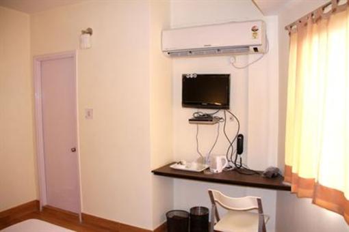 фото отеля Down Town Guest House