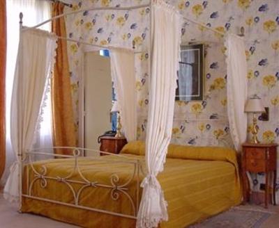 фото отеля Hotel L'Ecrin Honfleur