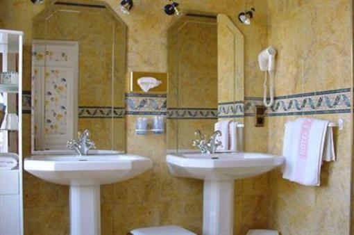 фото отеля Hotel L'Ecrin Honfleur
