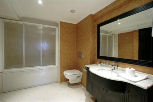 фото отеля Grand Yazici Hotel