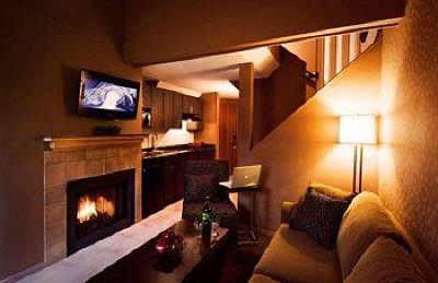 фото отеля Executive Inn At Whistler Village