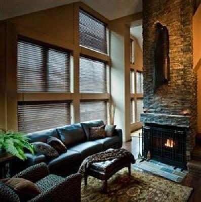 фото отеля Executive Inn At Whistler Village