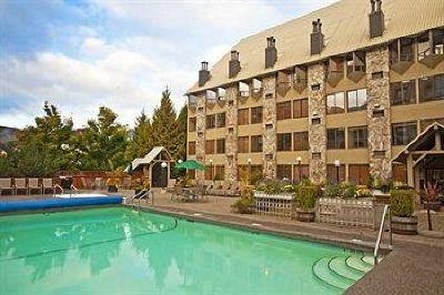 фото отеля Executive Inn At Whistler Village