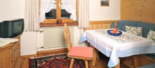 фото отеля Gastehaus Bergstuberl Reit im Winkl