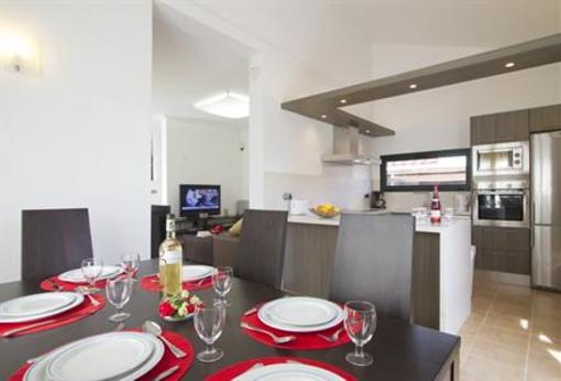 фото отеля Villas Camelot