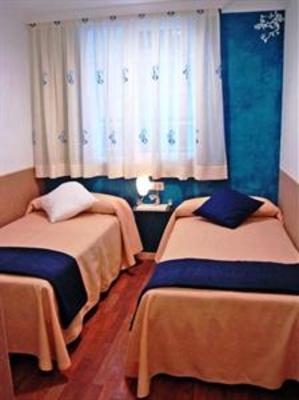 фото отеля Hostal Gaudi