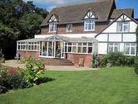Trumbles Gatwick B&B