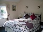 фото отеля Trumbles Gatwick B&B