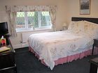 фото отеля Trumbles Gatwick B&B