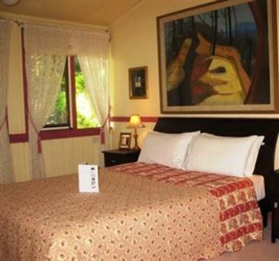 фото отеля The Chalet Guesthouse Medlow Bath