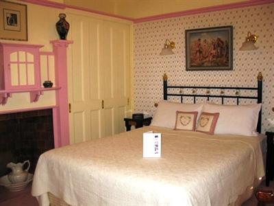 фото отеля The Chalet Guesthouse Medlow Bath