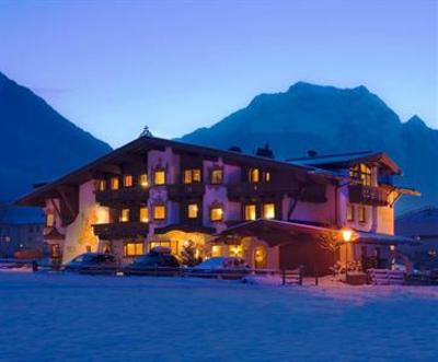 фото отеля Aparthotel Veronika Mayrhofen