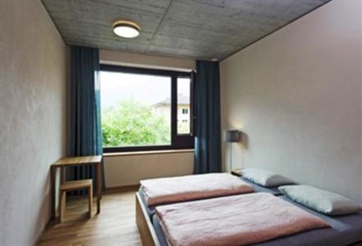 фото отеля Youthhostel Interlaken Ost