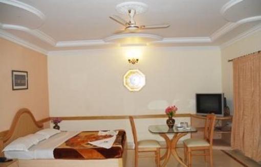 фото отеля Kishkinda Heritage Resort