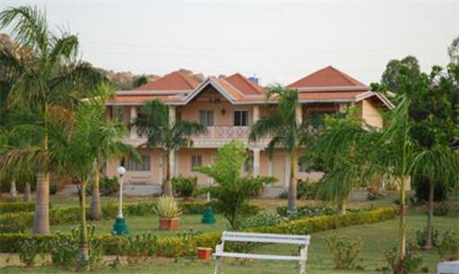 фото отеля Kishkinda Heritage Resort