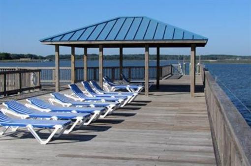 фото отеля Spinnaker Townhomes Hilton Head Island