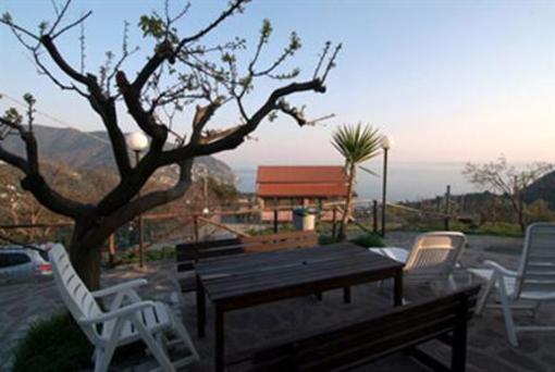 фото отеля Agriturismo L'Ulivo e IL Mare