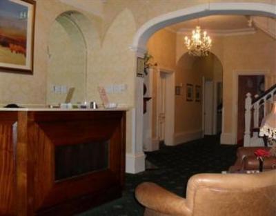 фото отеля Woodlands Hotel