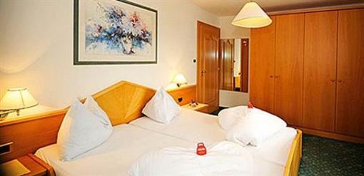 фото отеля Hotel Furstenhof Schenna