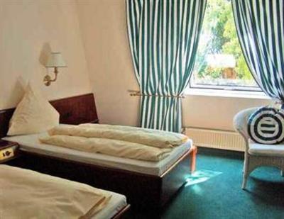 фото отеля Hotel Quellenhof Karben