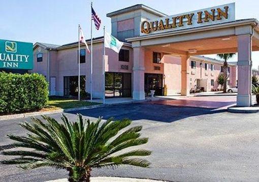 фото отеля Quality Inn Saraland